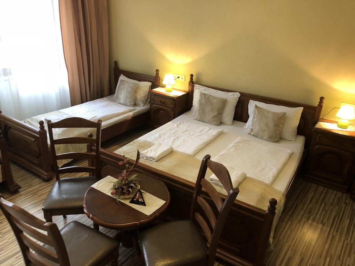 Mosoly Apartman Szeged Exteriör bild
