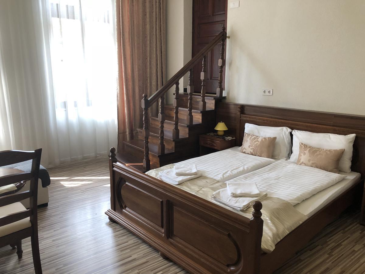 Mosoly Apartman Szeged Exteriör bild